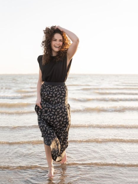 zusss-lange-strokenrok-met-print-alagonda-sfeer zusss-lange-strokenrok-met-print-alagonda-sfeer